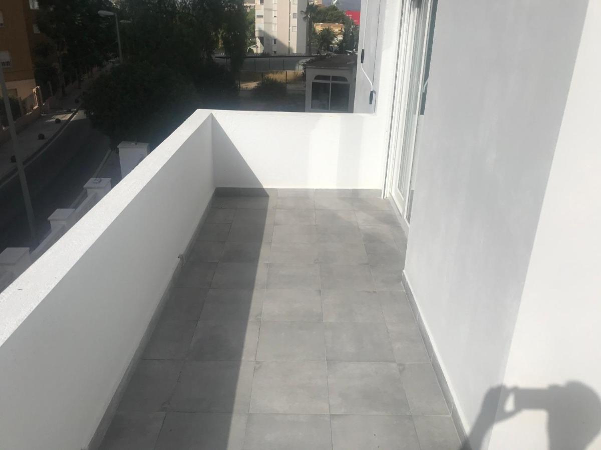 ベニドルム Casa Mya Con Terreno Privado Y Parking Compartido - A 800M De Playa Ponienteヴィラ エクステリア 写真