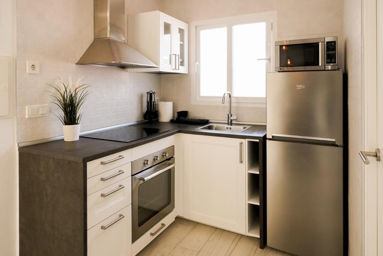 ベニドルム Casa Mya Con Terreno Privado Y Parking Compartido - A 800M De Playa Ponienteヴィラ エクステリア 写真